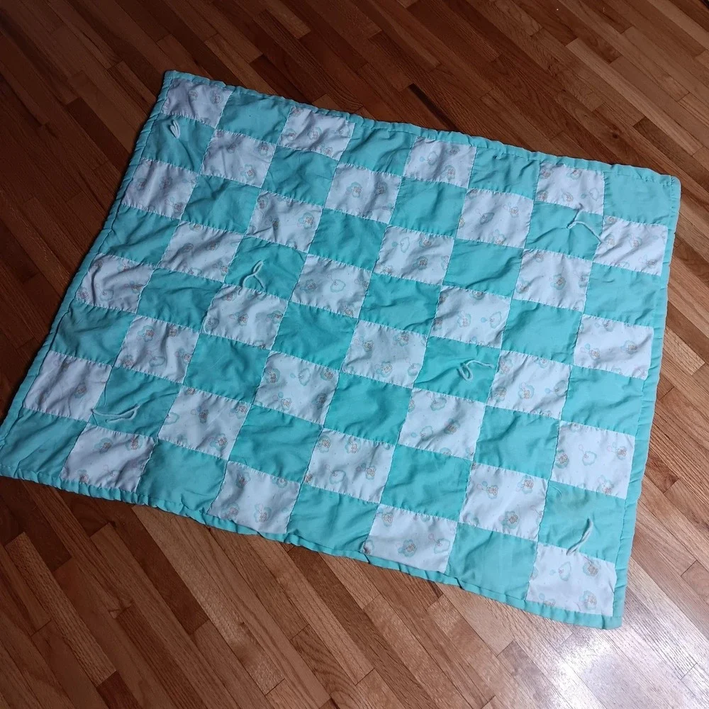Vintage Baby Quilt Crib Blanket Patchwork Vintage Nursey Retro Pastel 42x33